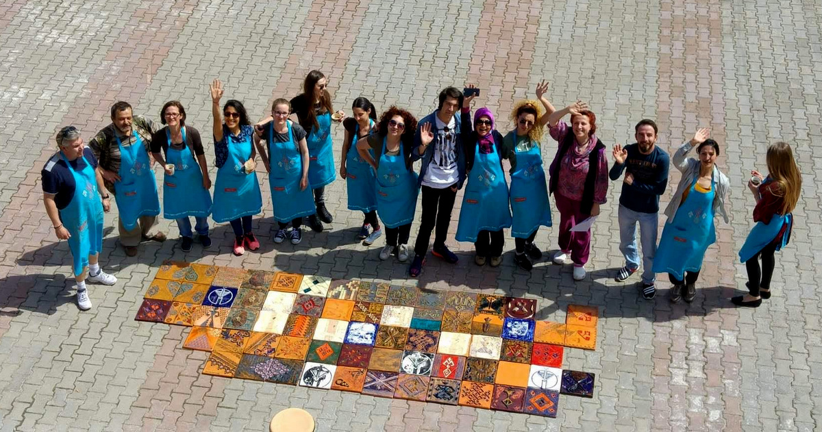 Proiecte de schimb cultural, artistic şi educative